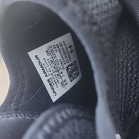 Under Armour Women's Clone Football Cleats - Picture 5 of 9